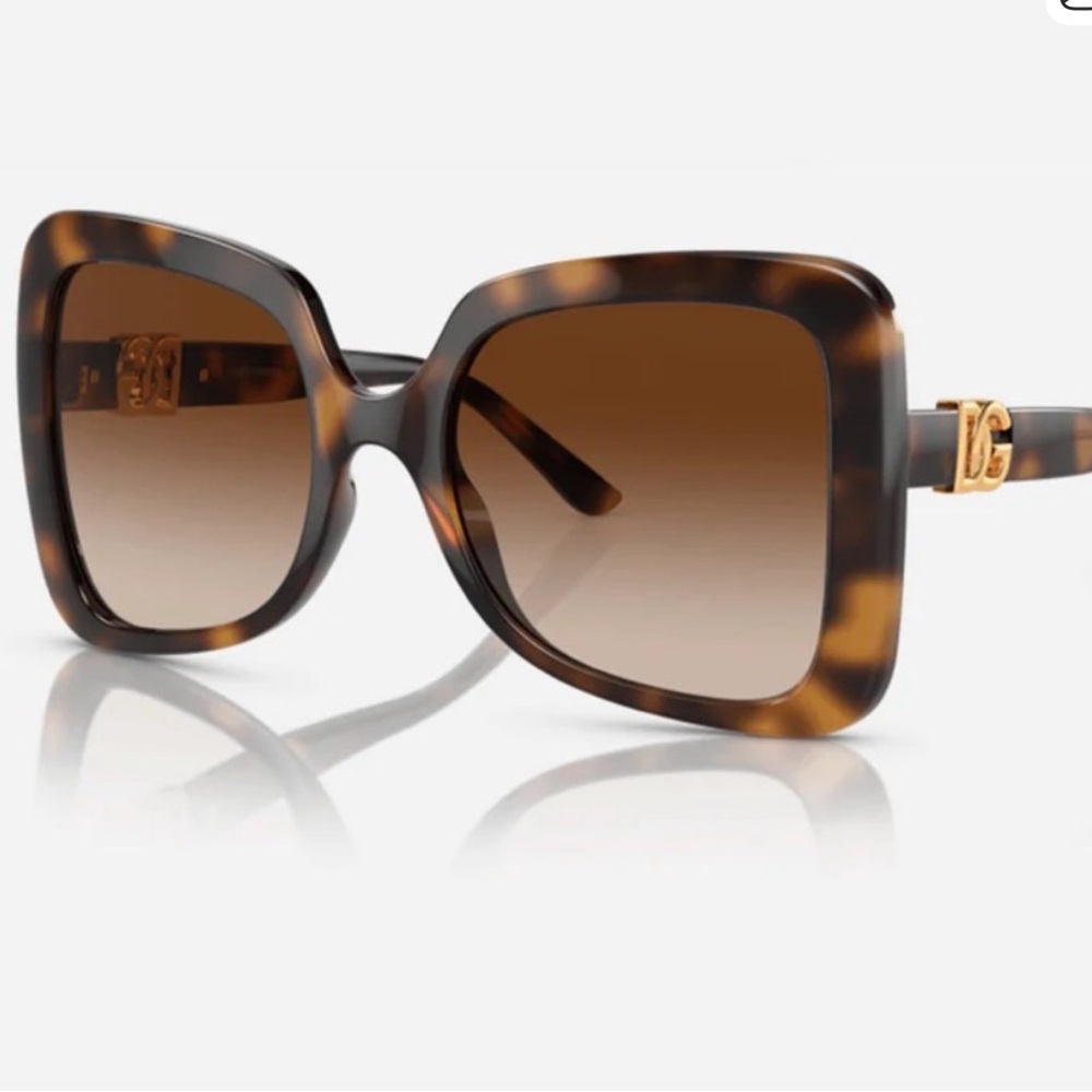 Dolce & Gabbana Tortoiseshell Square Sunglasses with Brown Gradient Lenses